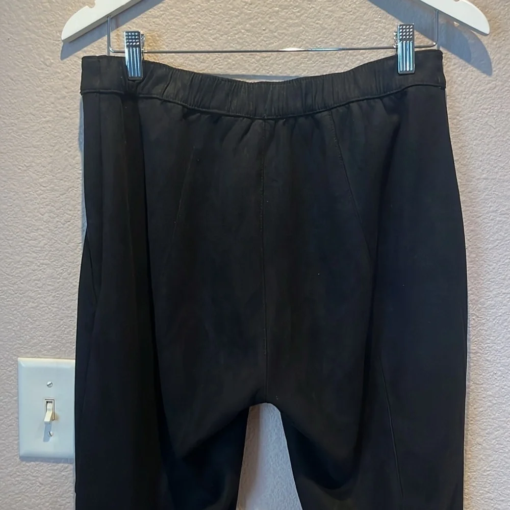 Soft Surroundings Urban Noir Leggings Womens M Faux Suede Pants Black Textured